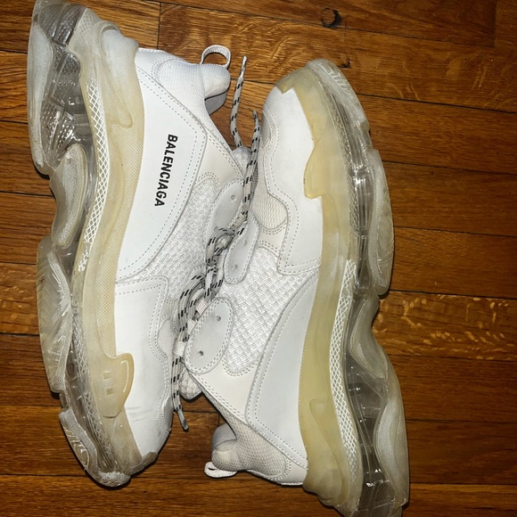BALENCIAGA TRIPLE S clear sole sneaker - Picture 13 of 15
